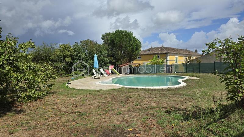 Propriété - 400 m² - 16 pièces