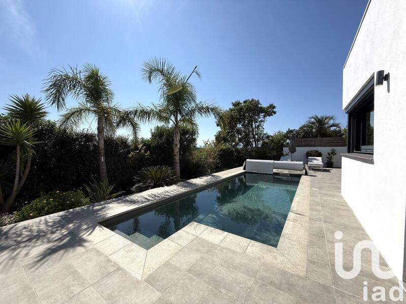 Maison - 219 m² - 5 pièces