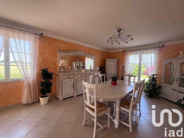 Maison - 205 m² - 7 pièces