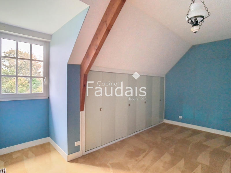 Maison - 150 m² - 9 pièces