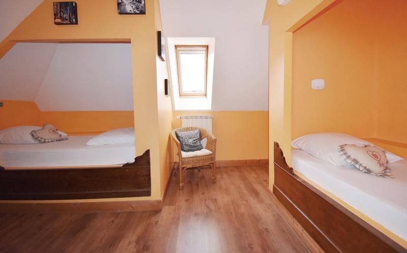 Maison - 349 m² - 10 pièces