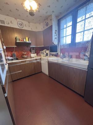 Maison - 140 m² - 7 pièces