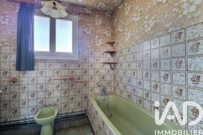 Maison - 90 m² - 5 pièces