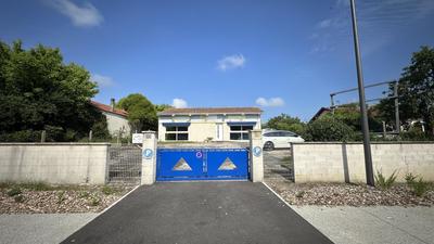 Local commercial - 87 m² - 4 pièces