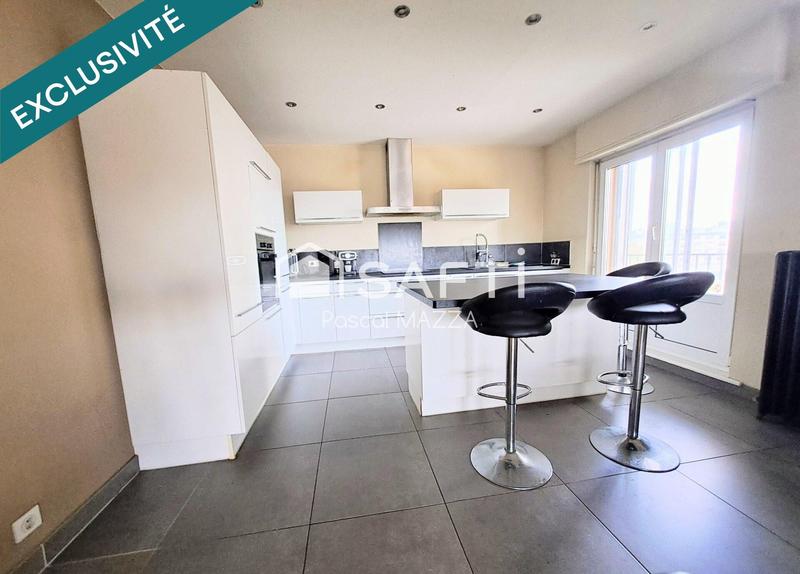 Appartement - 99 m² - 4 pièces