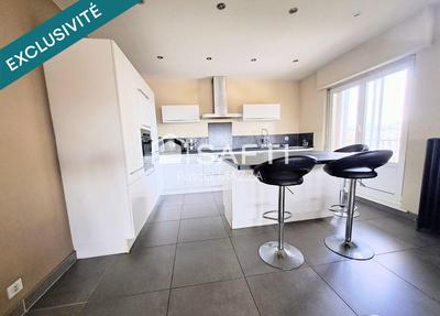 Appartement - 99 m² - 4 pièces