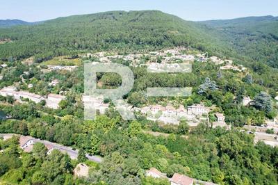 Villa - 208 m² - 9 pièces