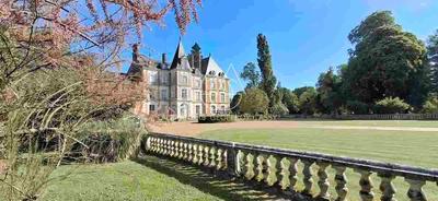 Château - 1 800 m² - 30 pièces