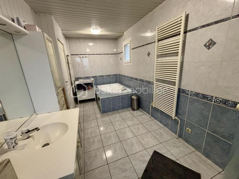 Maison - 127 m² - 5 pièces