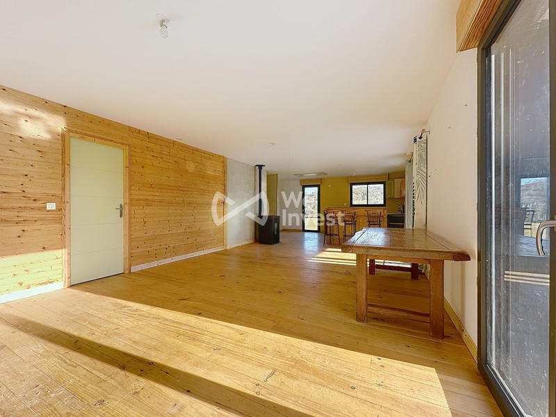 Maison - 96 m² - 4 pièces