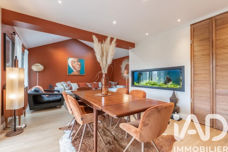 Maison de maîtres - 244 m² - 8 pièces