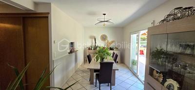 Maison de village - 226 m² - 9 pièces