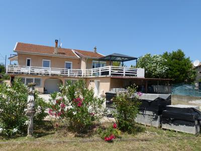 Maison - 150 m² - 7 pièces