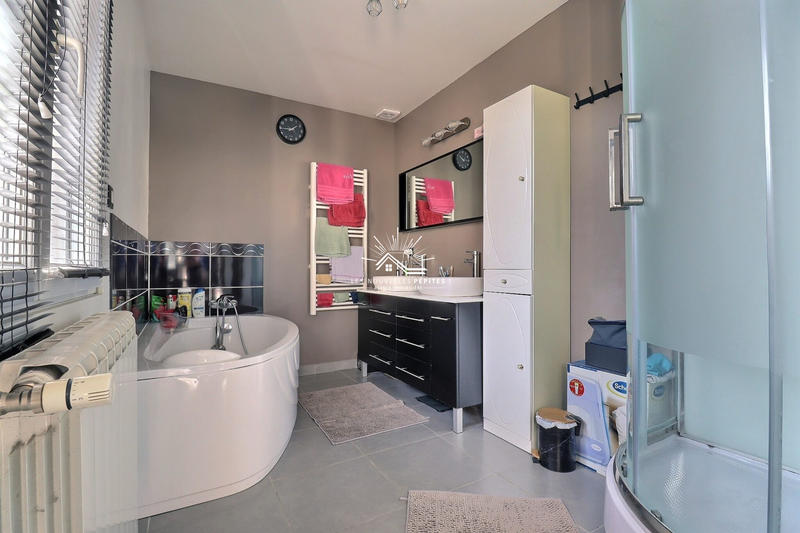 Maison - 100 m² - 4 pièces