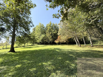 Maison - 220 m² - 5 pièces