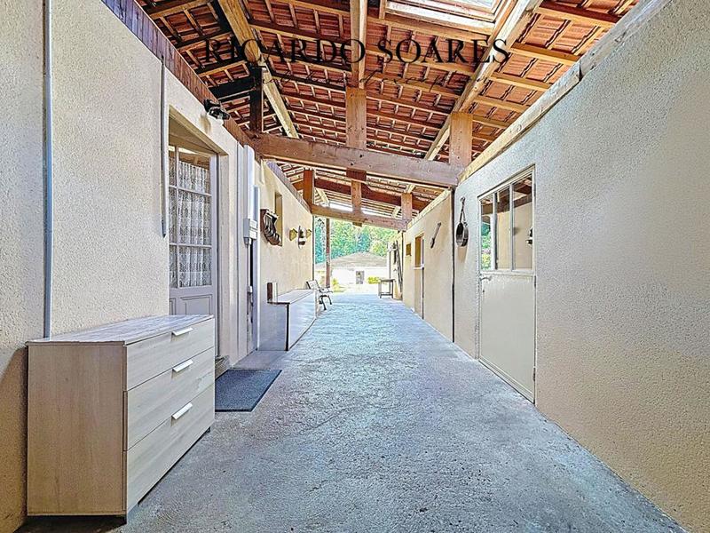 Maison - 218 m² - 8 pièces