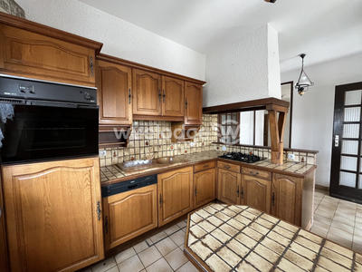 Maison ancienne - 187 m² - 11 pièces