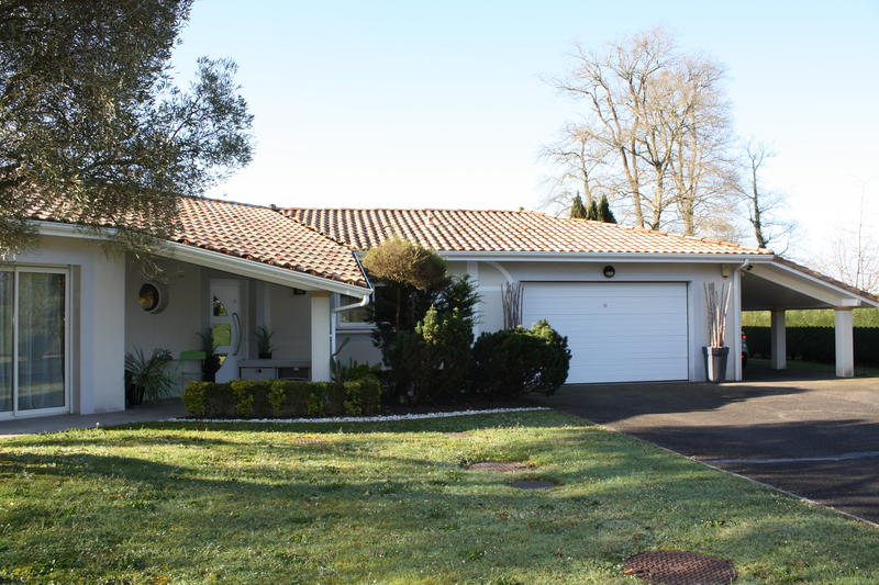 Propriété - 140 m² - 5 pièces