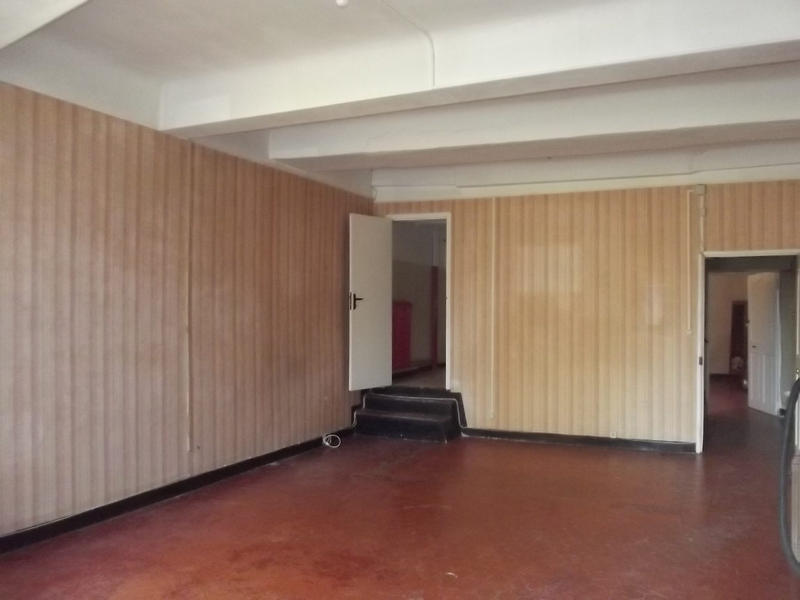 Maison - 220 m² - 8 pièces