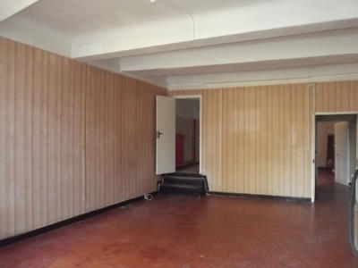 Maison - 220 m² - 8 pièces