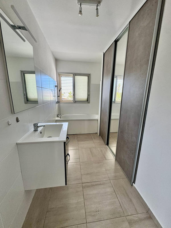 Appartement - 85 m² - 4 pièces