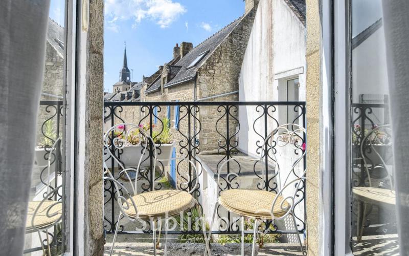 Propriété - 155 m² - 6 pièces