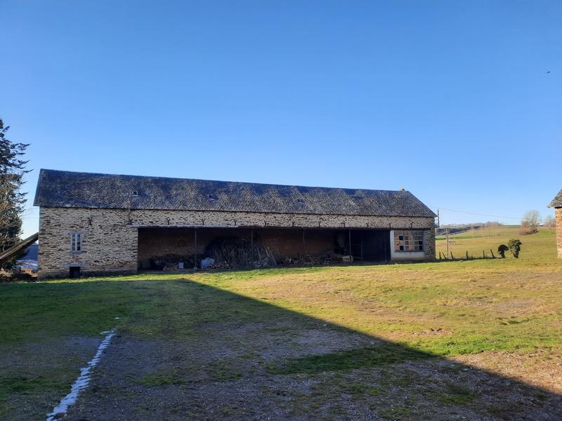 Corps de ferme - 240 m² - 7 pièces