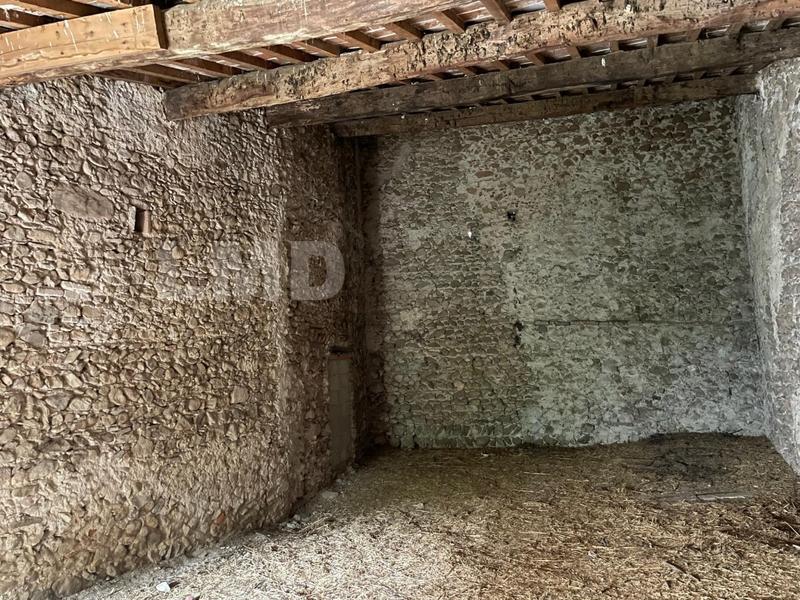 Grange - 127 m² - 2 pièces