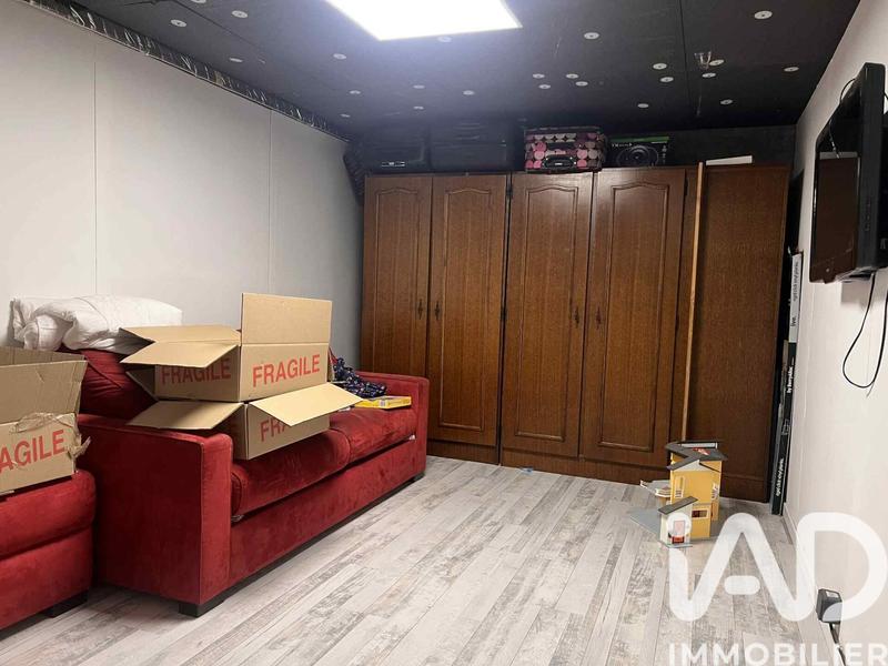 Maison - 250 m² - 7 pièces