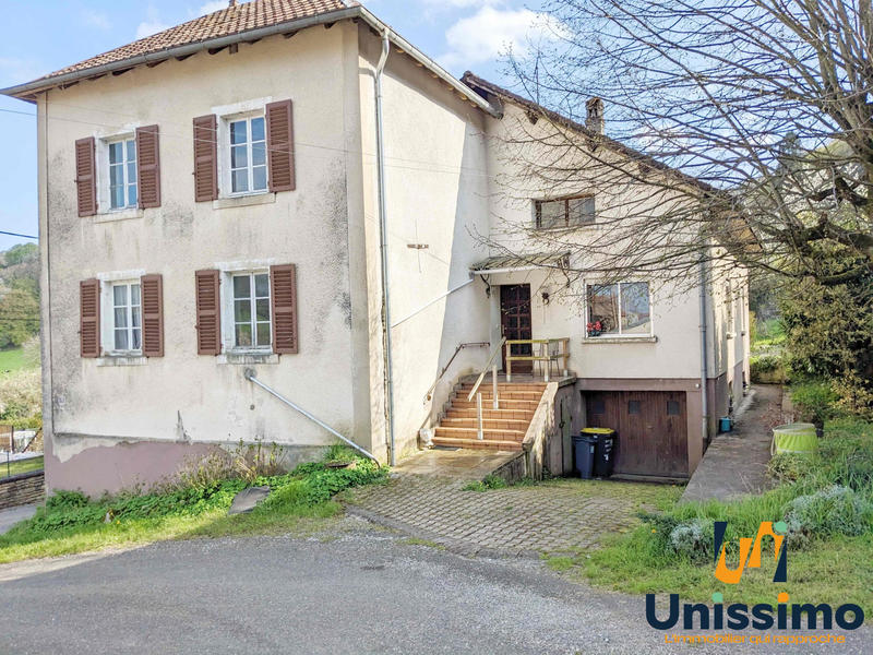 Maison - 211 m² - 6 pièces