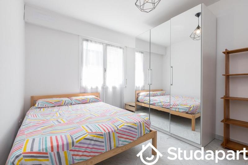 Chambre - 13 m² - 1 pièce