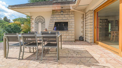 Maison - 150 m² - 5 pièces