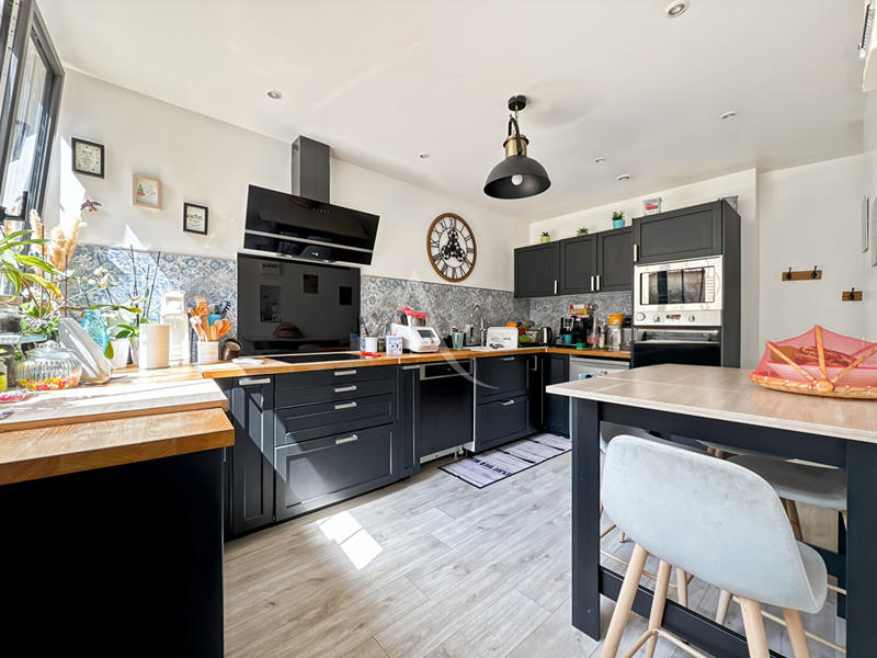 Maison - 134 m² - 6 pièces