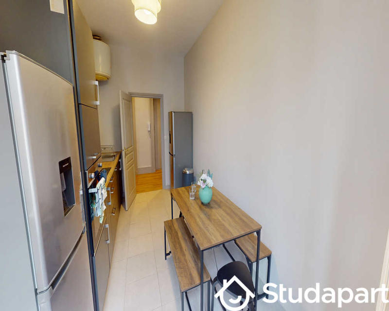 Chambre - 75 m² - 1 pièce