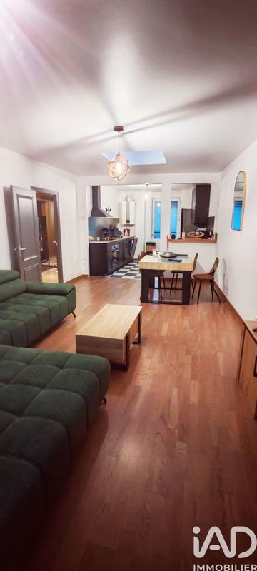 Appartement - 99 m² - 4 pièces