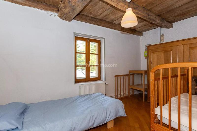 Maison - 275 m² - 12 pièces