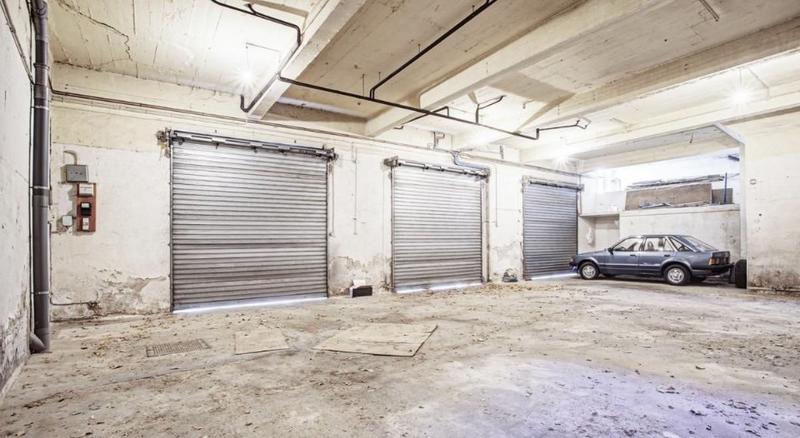 Immeuble - 5 pièces