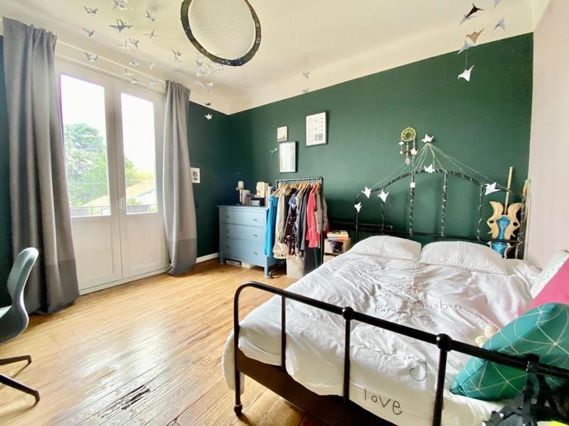 Maison - 196 m² - 7 pièces