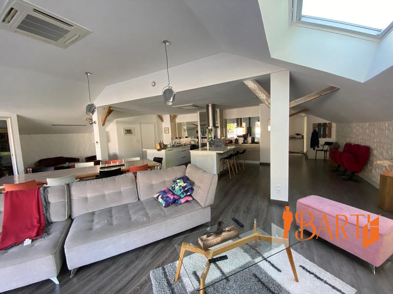 Villa - 185 m² - 6 pièces