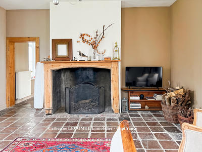 Maison - 285 m² - 10 pièces