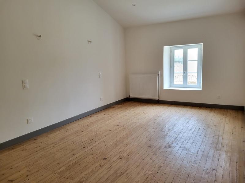 Maison ancienne - 270 m² - 8 pièces