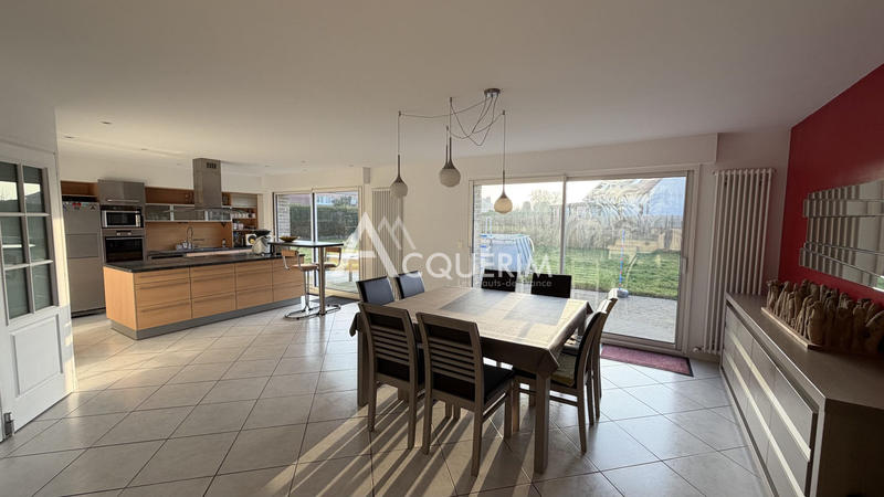 Maison - 192 m² - 6 pièces