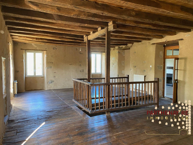 Maison ancienne - 227 m² - 6 pièces