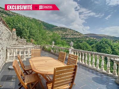 Maison - 150 m² - 8 pièces