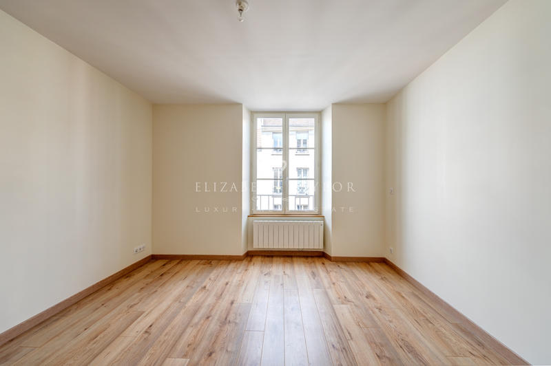 Appartement - 101 m² - 5 pièces