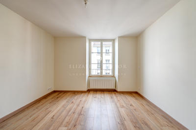 Appartement - 101 m² - 5 pièces