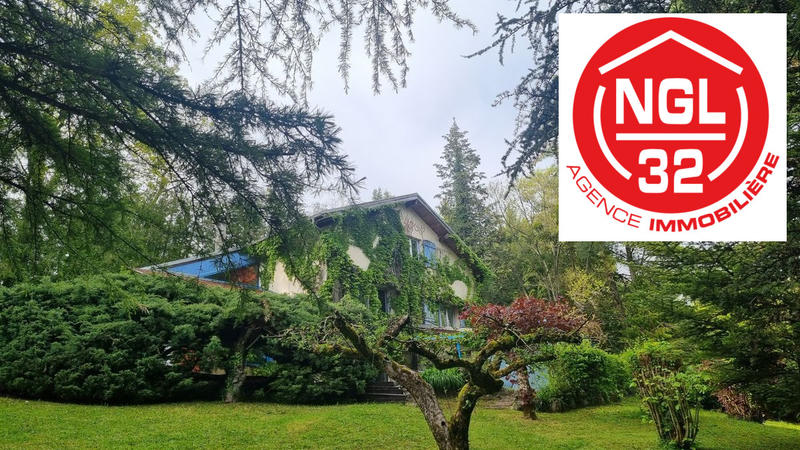 Maison - 250 m² - 9 pièces