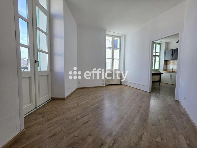 Immeuble - 210 m² - 10 pièces