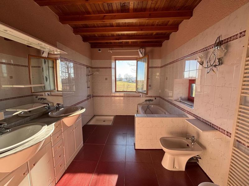 Maison de campagne - 570 m² - 13 pièces