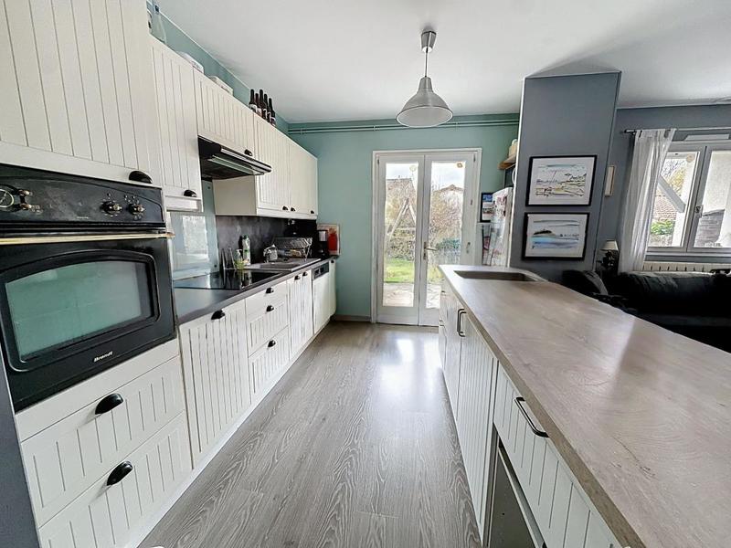 Maison - 137 m² - 6 pièces